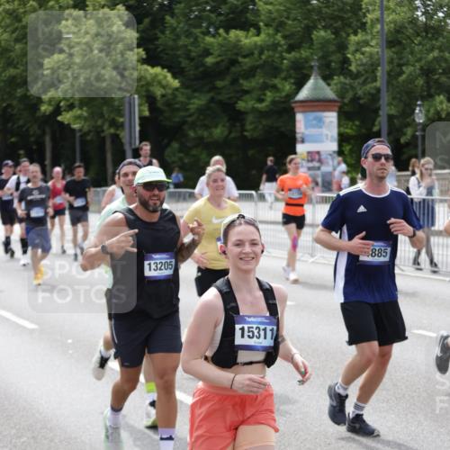 29.06.2025 - hella hamburg halbmarathon Jannik Wohlers http://msf.ph/oto/8340479 29.06.2025 10:41:47 Lombardsbrücke 1039, 1624, 1752, 2145, 2523, 2974, 3276, 3326, 3568, 4329, 4353, 4735, 4736, 4885, 5419, 5671, 6136, 6153, 6828, 6837, 6917, 7357, 8014, 8459, 8712, 9008, 9223, 9370, 10027, 10734, 10842, 11074, 11075, 11207, 11464, 11468, 11840, 11841, 12162, 12403, 12682, 12725, 12854, 12903, 12904, 13205, 13456, 13715, 13952, 13953, 14108, 14129, 14158, 14328, 14381, 14486, 14530, 14585, 15155, 15311, 16743, 17423, 18137 meine-sportfotos.de
