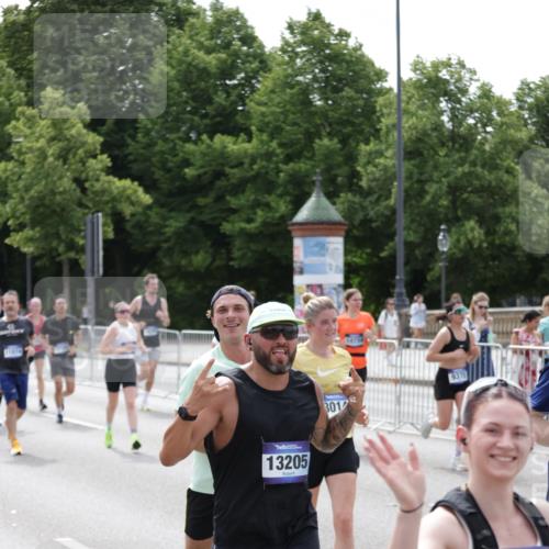 29.06.2025 - hella hamburg halbmarathon Jannik Wohlers http://msf.ph/oto/8340513 29.06.2025 10:41:48 Lombardsbrücke 1039, 1360, 1624, 1752, 2145, 2523, 2974, 3276, 3326, 3568, 4329, 4353, 4735, 4736, 4885, 4892, 5419, 5671, 6136, 6153, 6828, 6837, 6917, 7357, 8014, 8459, 8712, 9008, 9223, 9370, 10027, 10734, 10842, 11074, 11075, 11207, 11464, 11468, 11840, 11841, 12162, 12403, 12682, 12725, 12854, 12903, 12904, 13205, 13250, 13456, 13715, 13952, 13953, 14108, 14129, 14158, 14328, 14381, 14405, 14486, 14530, 14585, 15155, 15311, 16743, 17423, 18137 meine-sportfotos.de