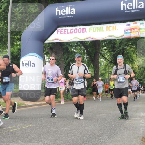 29.06.2025 - hella hamburg halbmarathon KatJ http://msf.ph/oto/8340538 29.06.2025 10:48:25 Zwischen KM18-KM19 1128, 2591 meine-sportfotos.de