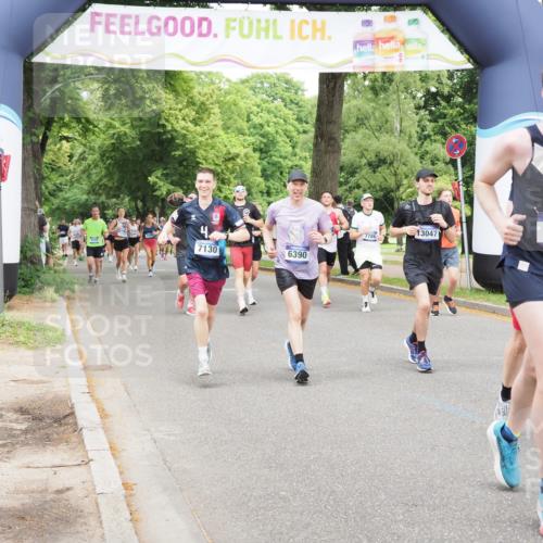 29.06.2025 - hella hamburg halbmarathon MichiJ http://msf.ph/oto/8340553 29.06.2025 10:39:56 Zwischen KM18-KM19 1257, 1706, 2111, 2540, 2595, 4837, 5169, 6164, 6390, 7130, 7475, 7786, 8447, 8955, 9380, 13047, 13301, 15275, 15506 meine-sportfotos.de