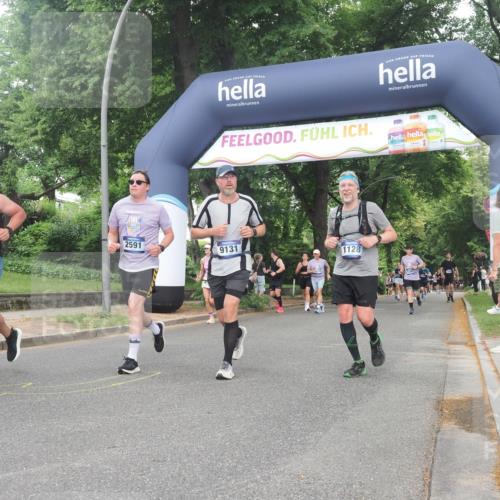 29.06.2025 - hella hamburg halbmarathon KatJ http://msf.ph/oto/8340558 29.06.2025 10:48:26 Zwischen KM18-KM19 1128, 2591 meine-sportfotos.de