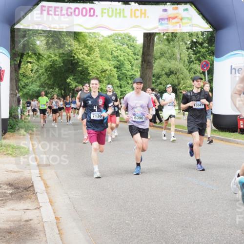 29.06.2025 - hella hamburg halbmarathon MichiJ http://msf.ph/oto/8340582 29.06.2025 10:39:56 Zwischen KM18-KM19 1257, 1706, 2111, 2540, 2595, 4837, 5169, 6164, 6390, 7130, 7475, 7786, 8447, 8955, 9380, 13047, 13301, 15275, 15506 meine-sportfotos.de