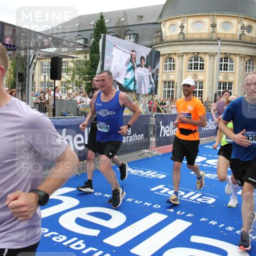 29.06.2025 - hella hamburg halbmarathon Michael Strokosch http://msf.ph/oto/8340589 29.06.2025 10:51:22 Ziel 1461, 1817, 2364, 2636, 2718, 4814, 6657, 6776, 8316, 8930, 8989, 9476, 10480, 10667, 11124, 11512, 11625, 12016, 13047, 14865, 14994, 18019, 18489 meine-sportfotos.de