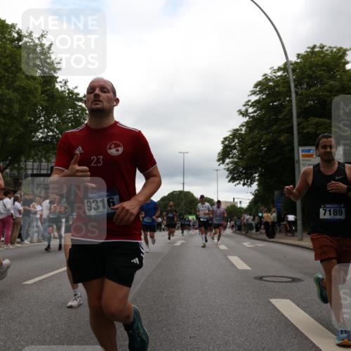 29.06.2025 - hella hamburg halbmarathon Yannick Fuchs http://msf.ph/oto/8340610 29.06.2025 10:52:10 20KM 1319, 1595, 1833, 2250, 2488, 2656, 2840, 2907, 3251, 3859, 4319, 4502, 4632, 4708, 5277, 5341, 5926, 6104, 6138, 6147, 6592, 6595, 7082, 7138, 7189, 7856, 8322, 8585, 9230, 9316, 9485, 10020, 10319, 10788, 11394, 11645, 11846, 12378, 12495, 12585, 12879, 13287, 13512, 13694, 13816, 13880, 14266, 14571, 15197, 15434, 15527, 16189, 16531, 17405, 17415, 17531, 17827, 18068, 18180, 18492, 18501, 18587, 18727, 18891 meine-sportfotos.de