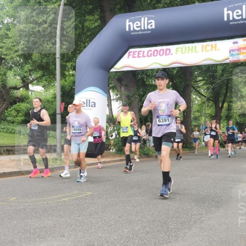 29.06.2025 - hella hamburg halbmarathon KatJ http://msf.ph/oto/8340850 29.06.2025 10:48:30 Zwischen KM18-KM19 1128, 2447, 2591, 6391, 6415, 8068 meine-sportfotos.de