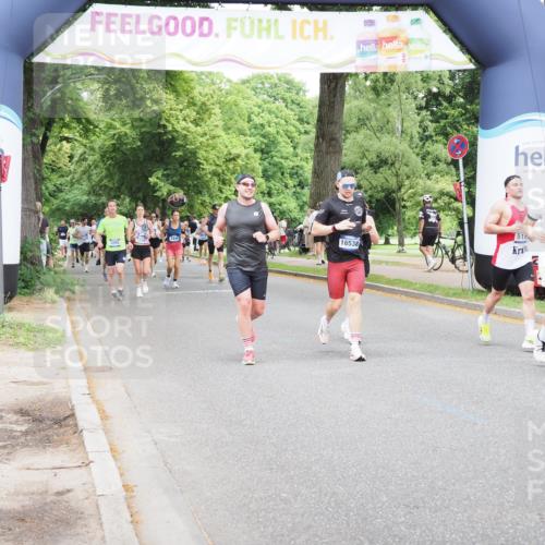 29.06.2025 - hella hamburg halbmarathon MichiJ http://msf.ph/oto/8340886 29.06.2025 10:39:58 Zwischen KM18-KM19 1706, 2111, 2540, 2595, 4837, 5169, 5194, 6164, 6390, 7130, 7786, 8447, 8955, 9380, 13047, 13301, 15275, 15506, 16538 meine-sportfotos.de