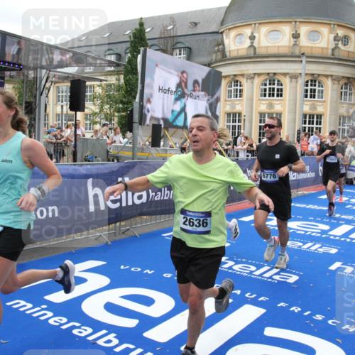 29.06.2025 - hella hamburg halbmarathon Michael Strokosch http://msf.ph/oto/8340924 29.06.2025 10:51:25 Ziel 1817, 2364, 2411, 2636, 2718, 2946, 4814, 5820, 6657, 6776, 8316, 8989, 9214, 9656, 10480, 10667, 11124, 11422, 12016, 13047, 14865, 14994, 15950, 16357, 18019, 18489 meine-sportfotos.de