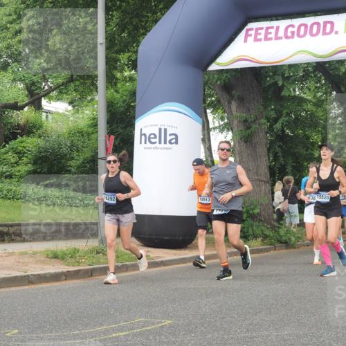 29.06.2025 - hella hamburg halbmarathon KatJ http://msf.ph/oto/8340937 29.06.2025 10:48:32 Zwischen KM18-KM19 2447, 6391, 6414, 6415, 8068, 8364 meine-sportfotos.de