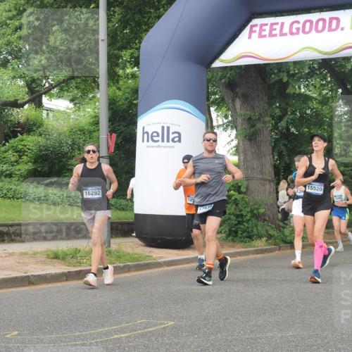 29.06.2025 - hella hamburg halbmarathon KatJ http://msf.ph/oto/8340954 29.06.2025 10:48:32 Zwischen KM18-KM19 2447, 6391, 6414, 6415, 8068, 8364 meine-sportfotos.de