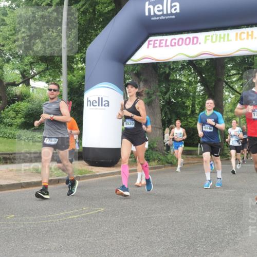 29.06.2025 - hella hamburg halbmarathon KatJ http://msf.ph/oto/8341046 29.06.2025 10:48:33 Zwischen KM18-KM19 1135, 2447, 6391, 6414, 6415, 8068, 8364 meine-sportfotos.de