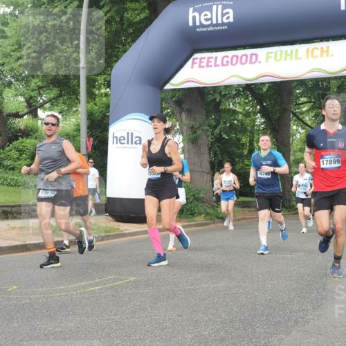 29.06.2025 - hella hamburg halbmarathon KatJ http://msf.ph/oto/8341055 29.06.2025 10:48:33 Zwischen KM18-KM19 1135, 2447, 6391, 6414, 6415, 8068, 8364 meine-sportfotos.de