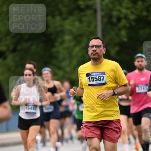 29.06.2025 - hella hamburg halbmarathon Dr. Thomas Lammeyer http://msf.ph/oto/8341186 29.06.2025 10:40:19 Kennedybrücke 1036, 1102, 1183, 1284, 1336, 1717, 2352, 2588, 2827, 3243, 3741, 3990, 4413, 4902, 4937, 5012, 5240, 5531, 6021, 6381, 6845, 6896, 7111, 7275, 7927, 8356, 8947, 10047, 10119, 10336, 10341, 10567, 11010, 11187, 11198 meine-sportfotos.de