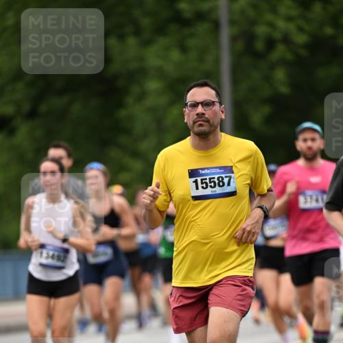 29.06.2025 - hella hamburg halbmarathon Dr. Thomas Lammeyer http://msf.ph/oto/8341210 29.06.2025 10:40:19 Kennedybrücke 1036, 1102, 1183, 1284, 1336, 1717, 2352, 2588, 2827, 3243, 3741, 3990, 4413, 4902, 4937, 5012, 5240, 5531, 6021, 6381, 6845, 6896, 7111, 7275, 7927, 8356, 8947, 10047, 10119, 10336, 10341, 10567, 11010, 11187, 11198 meine-sportfotos.de