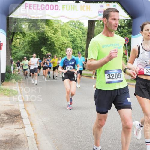 29.06.2025 - hella hamburg halbmarathon MichiJ http://msf.ph/oto/8341222 29.06.2025 10:40:03 Zwischen KM18-KM19 1706, 2444, 3208, 3209, 5169, 5194, 6390, 7786, 8390, 9380, 15681, 16538, 18331 meine-sportfotos.de