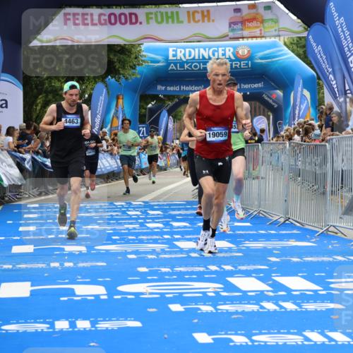 29.06.2025 - hella hamburg halbmarathon Strokosch-Dieckow http://msf.ph/oto/8341232 29.06.2025 10:32:52 Ziel 4463, 4749, 6358, 10453, 12290, 13686, 14028, 15054, 16425, 18679, 18687, 19059 meine-sportfotos.de