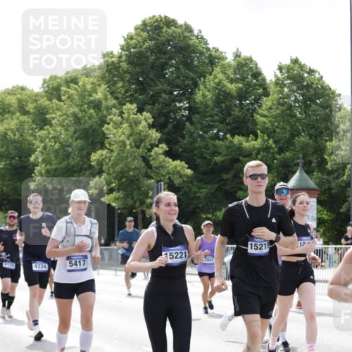 29.06.2025 - hella hamburg halbmarathon Jannik Wohlers http://msf.ph/oto/8341259 29.06.2025 10:42:14 Lombardsbrücke 1656, 1994, 2069, 2134, 2401, 2538, 2580, 2940, 2941, 3874, 4092, 4334, 4778, 5403, 5417, 6120, 6764, 7040, 7513, 8525, 8526, 8529, 8816, 9980, 10454, 10697, 10872, 10899, 12441, 12684, 13241, 13776, 14042, 14084, 14126, 14170, 14426, 14468, 14556, 14636, 14769, 15004, 15168, 15190, 15219, 15221, 15820, 15977, 16215, 16612, 16892 meine-sportfotos.de
