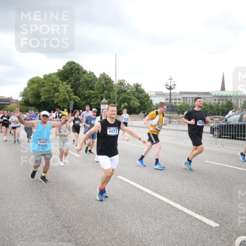 29.06.2025 - hella hamburg halbmarathon Jannik Wohlers http://msf.ph/oto/8341269 29.06.2025 10:55:41 Lombardsbrücke 1738, 1909, 2095, 2793, 3257, 3268, 4265, 4354, 4473, 4836, 5306, 5580, 5994, 6056, 6494, 6968, 7025, 7028, 7516, 7616, 8005, 8305, 8533, 9435, 9606, 9838, 10640, 10740, 10784, 10987, 11862, 11863, 12267, 12551, 13055, 13395, 13405, 13627, 14124, 14142, 14221, 14280, 14281, 14492, 15103, 15173, 15199, 15272, 15696, 15699, 15763, 15764, 16413, 16655, 16960, 17038, 17039, 17398, 18195, 18329, 18349, 19228 meine-sportfotos.de