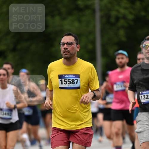 29.06.2025 - hella hamburg halbmarathon Dr. Thomas Lammeyer http://msf.ph/oto/8341277 29.06.2025 10:40:19 Kennedybrücke 1036, 1102, 1183, 1284, 1336, 1717, 2352, 2588, 2827, 3243, 3741, 3990, 4413, 4902, 4937, 5012, 5240, 5531, 6021, 6381, 6845, 6896, 7111, 7275, 7927, 8356, 8947, 10047, 10119, 10336, 10341, 10567, 11010, 11187, 11198 meine-sportfotos.de
