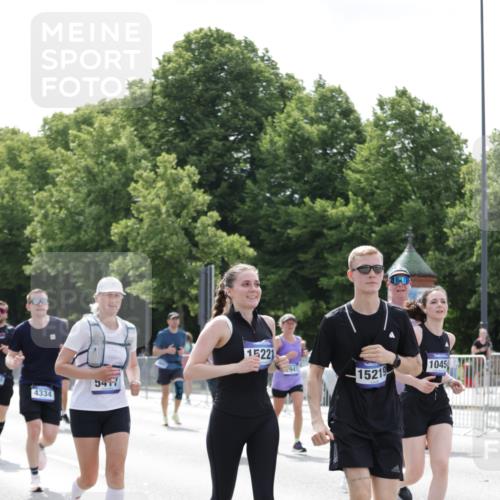 29.06.2025 - hella hamburg halbmarathon Jannik Wohlers http://msf.ph/oto/8341291 29.06.2025 10:42:14 Lombardsbrücke 1656, 1994, 2069, 2134, 2401, 2538, 2580, 2940, 2941, 3874, 4092, 4334, 4778, 5403, 5417, 6120, 6764, 7040, 7513, 8525, 8526, 8529, 8816, 9980, 10454, 10697, 10872, 10899, 12441, 12684, 13241, 13776, 14042, 14084, 14126, 14170, 14426, 14468, 14556, 14636, 14769, 15004, 15168, 15190, 15219, 15221, 15820, 15977, 16215, 16612, 16892 meine-sportfotos.de