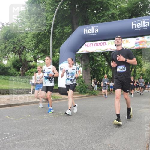 29.06.2025 - hella hamburg halbmarathon KatJ http://msf.ph/oto/8341345 29.06.2025 10:48:36 Zwischen KM18-KM19 1135, 1138, 2447, 5547, 6414, 6415, 8068, 8364 meine-sportfotos.de