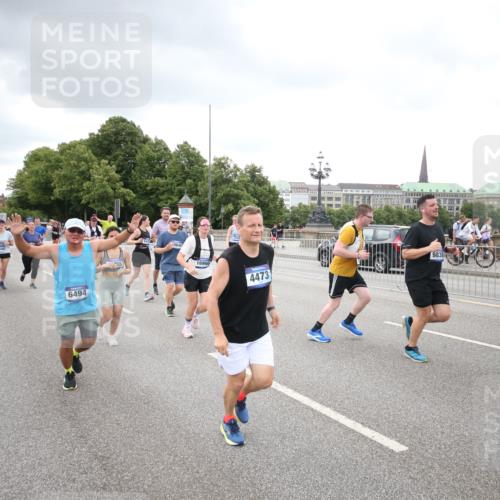 29.06.2025 - hella hamburg halbmarathon Jannik Wohlers http://msf.ph/oto/8341500 29.06.2025 10:55:42 Lombardsbrücke 1738, 1909, 2095, 2793, 3257, 3268, 4265, 4354, 4473, 4836, 5306, 5580, 5994, 6494, 6968, 7025, 7028, 7516, 7616, 8005, 8305, 8533, 9435, 9606, 9838, 10640, 10740, 10784, 10987, 11298, 11862, 11863, 12267, 12295, 12296, 12551, 13055, 13395, 13405, 13627, 14124, 14142, 14221, 14280, 14281, 14492, 15103, 15173, 15199, 15272, 15696, 15699, 15763, 16413, 16655, 16960, 17038, 17039, 17398, 18195, 18329, 18349, 19228 meine-sportfotos.de