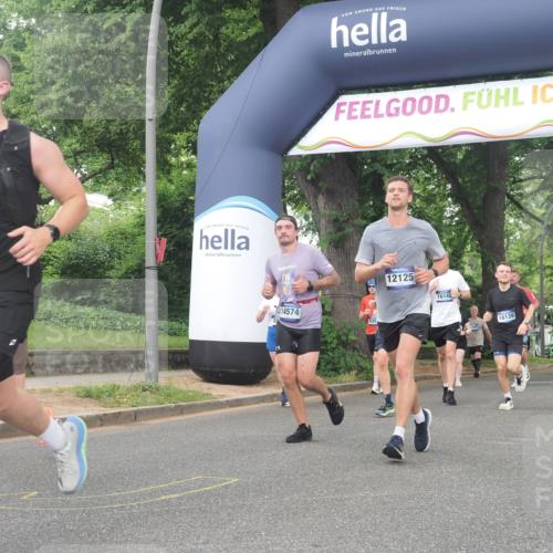 29.06.2025 - hella hamburg halbmarathon KatJ http://msf.ph/oto/8341567 29.06.2025 10:48:41 Zwischen KM18-KM19 1135, 1138, 1188, 1568, 2582, 5547 meine-sportfotos.de