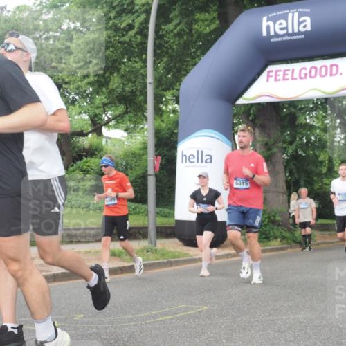 29.06.2025 - hella hamburg halbmarathon KatJ http://msf.ph/oto/8341730 29.06.2025 10:48:44 Zwischen KM18-KM19 1188, 1568, 1726, 1823, 2582, 5299, 5305, 5547, 7658, 8730 meine-sportfotos.de