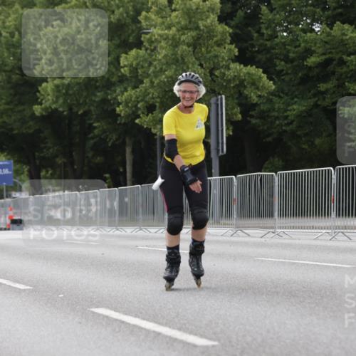 29.06.2025 - hella hamburg halbmarathon Jannik Wohlers http://msf.ph/oto/8341817 29.06.2025 09:02:21 Lombardsbrücke  meine-sportfotos.de