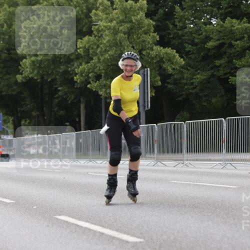 29.06.2025 - hella hamburg halbmarathon Jannik Wohlers http://msf.ph/oto/8341830 29.06.2025 09:02:21 Lombardsbrücke  meine-sportfotos.de