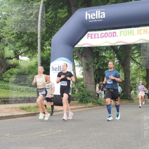 29.06.2025 - hella hamburg halbmarathon KatJ http://msf.ph/oto/8341870 29.06.2025 10:48:48 Zwischen KM18-KM19 1726, 1823, 2582, 5299, 5305, 6602, 7636, 7658, 8730 meine-sportfotos.de