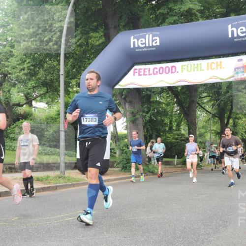 29.06.2025 - hella hamburg halbmarathon KatJ http://msf.ph/oto/8341930 29.06.2025 10:48:49 Zwischen KM18-KM19 1726, 1823, 2582, 5299, 5305, 6602, 7636, 7658, 8730 meine-sportfotos.de