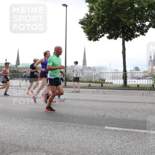 29.06.2025 - hella hamburg halbmarathon Lena Gebhardt http://msf.ph/oto/8341932 29.06.2025 10:38:17 Lombardsbrücke 16658, 71, 11812, 1196, 1394, 1457, 1578, 1596, 1721, 1742, 1791, 1799, 1901, 1966, 1985, 2113, 2151, 2498, 2786, 3010, 3094, 3095, 3216, 3242, 3246, 3286, 3338, 3635, 3636, 3716, 3777, 3841, 3880, 4139, 4155, 4159, 4414, 4883, 4921, 5085, 5089, 5139, 5155, 5300, 5617, 5684, 5713, 5735, 6199, 6200, 6362, 6697, 6751, 6930, 7117, 7118, 7165, 7244, 7371, 7552, 7561, 7629, 7692, 7696, 7868, 7914, 8985, 10836, 11087, 11543 meine-sportfotos.de