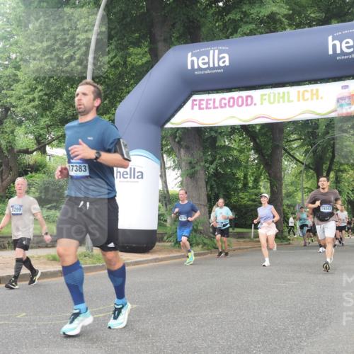 29.06.2025 - hella hamburg halbmarathon KatJ http://msf.ph/oto/8341983 29.06.2025 10:48:49 Zwischen KM18-KM19 1726, 1823, 2582, 5299, 5305, 6602, 7636, 7658, 8730 meine-sportfotos.de
