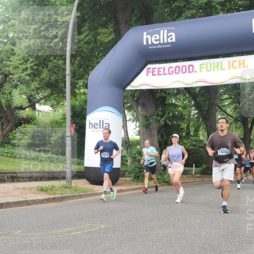 29.06.2025 - hella hamburg halbmarathon KatJ http://msf.ph/oto/8342096 29.06.2025 10:48:50 Zwischen KM18-KM19 1726, 1823, 5299, 5305, 6602, 7636, 7658, 8045, 8730 meine-sportfotos.de