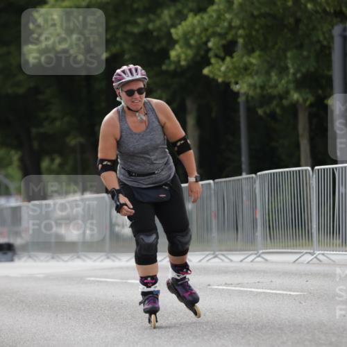 29.06.2025 - hella hamburg halbmarathon Jannik Wohlers http://msf.ph/oto/8342278 29.06.2025 09:02:24 Lombardsbrücke  meine-sportfotos.de