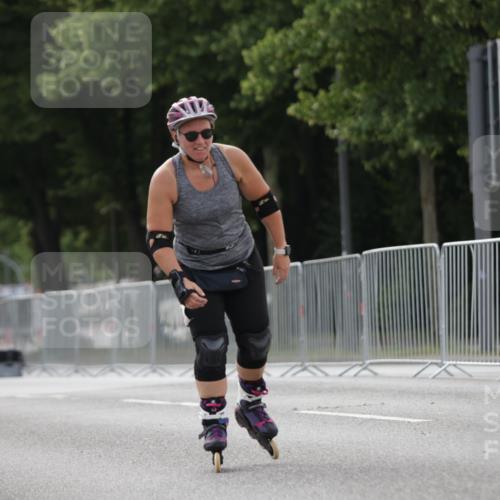 29.06.2025 - hella hamburg halbmarathon Jannik Wohlers http://msf.ph/oto/8342296 29.06.2025 09:02:24 Lombardsbrücke  meine-sportfotos.de