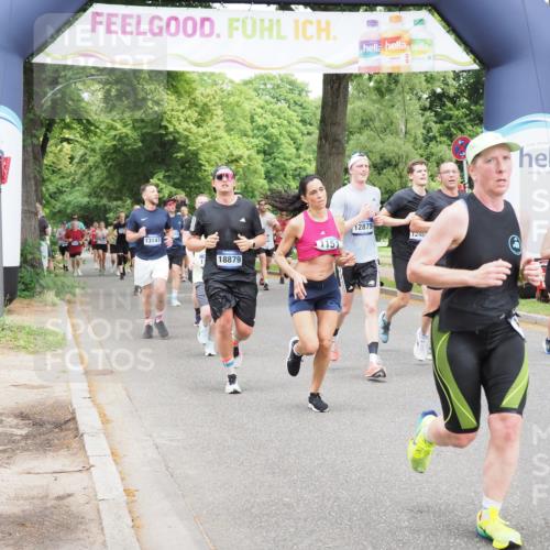 29.06.2025 - hella hamburg halbmarathon MichiJ http://msf.ph/oto/8342302 29.06.2025 10:40:18 Zwischen KM18-KM19 1151, 1258, 3952, 4029, 5907, 6481, 8361, 11217, 12321, 12379, 12482, 12875, 14791, 14805, 15446, 17773, 18729, 18879 meine-sportfotos.de
