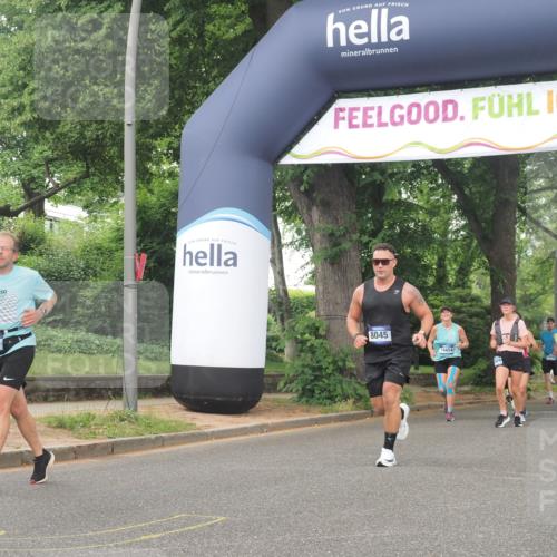 29.06.2025 - hella hamburg halbmarathon KatJ http://msf.ph/oto/8342303 29.06.2025 10:48:53 Zwischen KM18-KM19 1674, 6602, 6752, 7636, 8045, 8478 meine-sportfotos.de