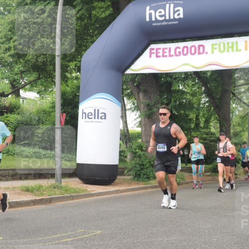 29.06.2025 - hella hamburg halbmarathon KatJ http://msf.ph/oto/8342329 29.06.2025 10:48:53 Zwischen KM18-KM19 1674, 6602, 6752, 7636, 8045, 8478 meine-sportfotos.de