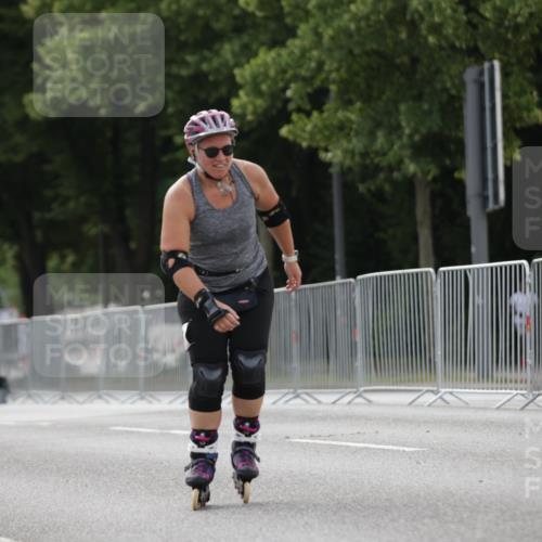 29.06.2025 - hella hamburg halbmarathon Jannik Wohlers http://msf.ph/oto/8342369 29.06.2025 09:02:24 Lombardsbrücke  meine-sportfotos.de