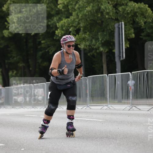 29.06.2025 - hella hamburg halbmarathon Jannik Wohlers http://msf.ph/oto/8342460 29.06.2025 09:02:25 Lombardsbrücke  meine-sportfotos.de