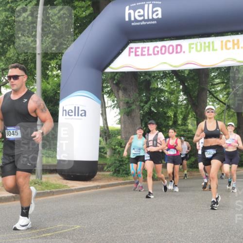29.06.2025 - hella hamburg halbmarathon KatJ http://msf.ph/oto/8342563 29.06.2025 10:48:54 Zwischen KM18-KM19 1674, 6752, 7636, 8045, 8478 meine-sportfotos.de