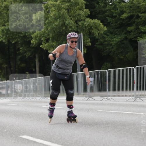 29.06.2025 - hella hamburg halbmarathon Jannik Wohlers http://msf.ph/oto/8342566 29.06.2025 09:02:25 Lombardsbrücke  meine-sportfotos.de