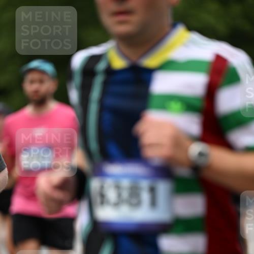 29.06.2025 - hella hamburg halbmarathon Dr. Thomas Lammeyer http://msf.ph/oto/8342596 29.06.2025 10:40:22 Kennedybrücke 1036, 1102, 1183, 1284, 1336, 1717, 2352, 2588, 3243, 3741, 3990, 4902, 4937, 5012, 5240, 5246, 5531, 6021, 6381, 6845, 6896, 7111, 7275, 7927, 8356, 9295, 10047, 10119, 10336, 10341, 10567, 11010, 11187 meine-sportfotos.de