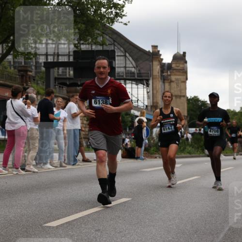 29.06.2025 - hella hamburg halbmarathon Yannick Fuchs http://msf.ph/oto/8342757 29.06.2025 10:52:16 20KM 1319, 1595, 1833, 2159, 2250, 2488, 2619, 2656, 2840, 2996, 3251, 3859, 4319, 4502, 4550, 4708, 4767, 5277, 5341, 5675, 5926, 6104, 6138, 6147, 6592, 7082, 7189, 7856, 8089, 8322, 8585, 9230, 9316, 10020, 10268, 10319, 10518, 10703, 10788, 11394, 11605, 11645, 11846, 12378, 12495, 12585, 12734, 12879, 13287, 13512, 13654, 13694, 13816, 13880, 14266, 14673, 15197, 15434, 15527, 16189, 16531, 17405, 17531, 17827, 18180, 18492, 18587, 18727, 18985 meine-sportfotos.de