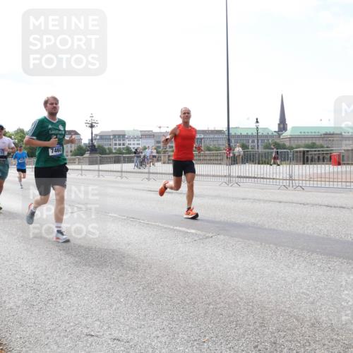 29.06.2025 - hella hamburg halbmarathon Lena Gebhardt http://msf.ph/oto/8342832 29.06.2025 10:13:30 Lombardsbrücke 3728, 18222, 7460, 1007, 1131, 1747, 1859, 2055, 2359, 2721, 2904, 2961, 2987, 3218, 3360, 3728, 3729, 4187, 4795, 4950, 5232, 5546, 5631, 6026, 6489, 6717, 6724, 7346, 7446, 7447, 7460, 7462, 7913, 8279, 8398, 8405, 8913, 9128, 9141, 9527, 9612, 9631, 10977, 12313, 12492, 12797, 12928, 12929, 13331, 13928, 15085, 15663, 15922, 16030, 16255, 16437, 16491, 17472, 17474, 17699, 17988, 18048, 18222, 18231, 18320, 18732 meine-sportfotos.de