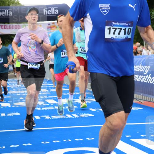 29.06.2025 - hella hamburg halbmarathon Strokosch-Dieckow http://msf.ph/oto/8343239 29.06.2025 10:53:29 Ziel 1030, 1061, 1098, 1499, 1502, 1727, 1783, 2070, 3399, 5866, 6198, 6628, 6629, 6762, 6942, 8651, 10549, 11068, 12909, 13912, 13997, 15113, 15497, 15856, 17710, 18450, 18612, 18666 meine-sportfotos.de