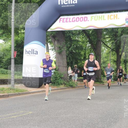 29.06.2025 - hella hamburg halbmarathon KatJ http://msf.ph/oto/8343413 29.06.2025 10:49:08 Zwischen KM18-KM19 6631, 8176 meine-sportfotos.de