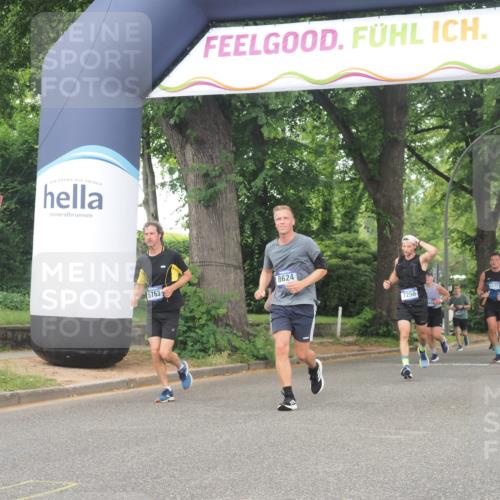 29.06.2025 - hella hamburg halbmarathon KatJ http://msf.ph/oto/8343503 29.06.2025 10:49:11 Zwischen KM18-KM19 5763, 7250, 8176, 8624 meine-sportfotos.de