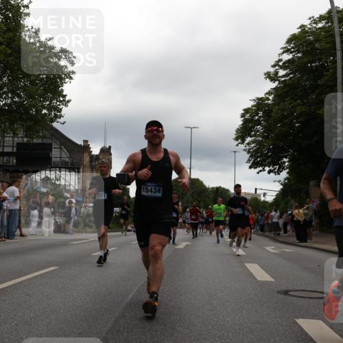 29.06.2025 - hella hamburg halbmarathon Yannick Fuchs http://msf.ph/oto/8343591 29.06.2025 10:52:19 20KM 1319, 1595, 1833, 2159, 2250, 2619, 2656, 2840, 2996, 3251, 4319, 4502, 4550, 4708, 4767, 5277, 5341, 5675, 6138, 6147, 6592, 7082, 7189, 7659, 7856, 8089, 8322, 8585, 9230, 10020, 10268, 10319, 10518, 10703, 11394, 11605, 11808, 11846, 12378, 12495, 12585, 12734, 12735, 12879, 13287, 13512, 13654, 13694, 13816, 13880, 14266, 14673, 15197, 15434, 15527, 16189, 17531, 17814, 17827, 18180, 18492, 18727, 18985 meine-sportfotos.de
